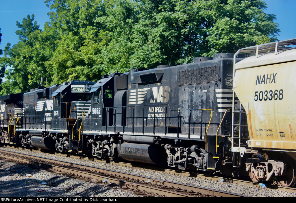 NS 5662 and 5671